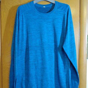 Lululemon Men's shirt